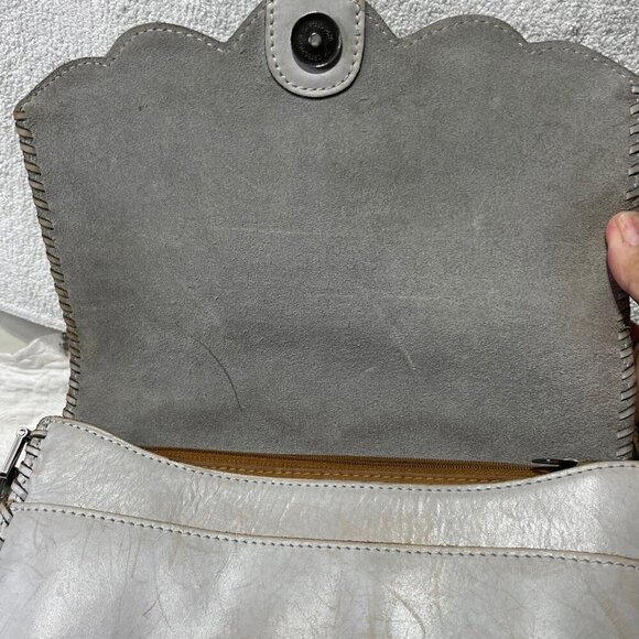 Patricia Nash Handcrafted Beige Tooled Leather Crossbody Bag Adjustable Strap - Picture 7 of 11